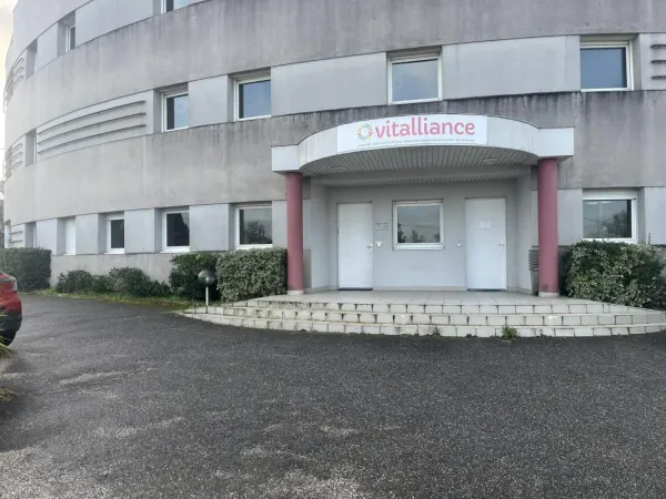 À VENDRE - LOCAL COMMERCIAL 120 m² - Eysines
