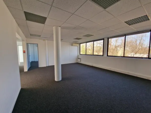 Bureaux lumineux avec vue sur la verdure - Mérignac, secteur Marcel Dassault