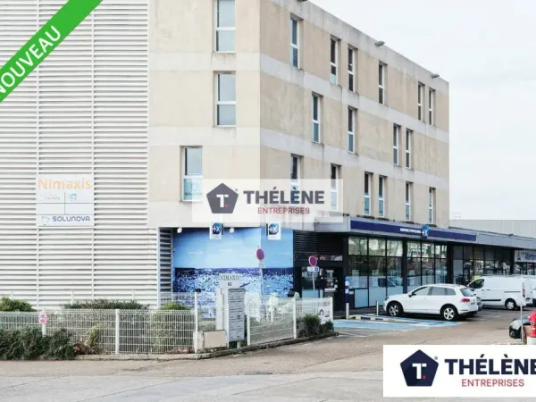 V9428 - NIMES OUEST- PROCHE AUTOROUTE - A LOUER DEMI-PLATEAU DE BUREAUX EN R+2 - 132M² ENVIRON