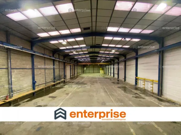 A LOUER - ACTIVITÉS - 1520M2 - CANLY