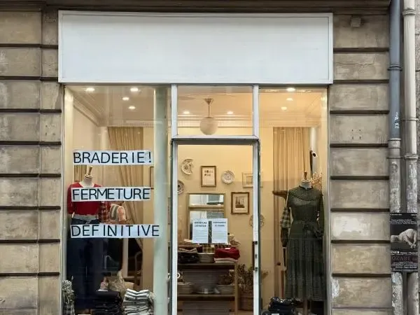 Cession rare - Boutique 18 m² avec superbe vitrine - Adresse prisée Saint-Sulpice 