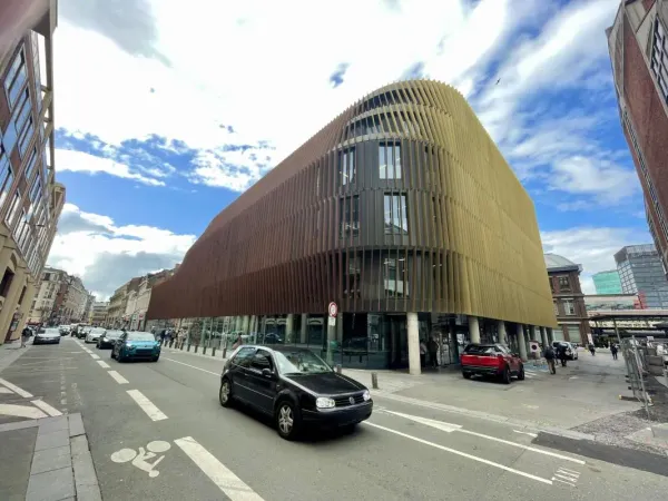 Bureaux à louer au pied de la Gare Lille Flandres - Emplacement stratégique et prestations premium