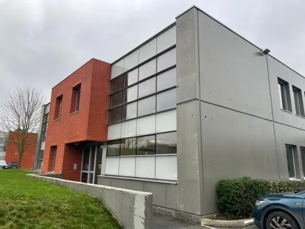 Bureaux à louer à Lambersart - Élégance, luminosité et emplacement stratégique