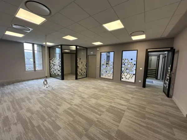 Bureaux haut standing emplacement n1 facile d'accès à louer