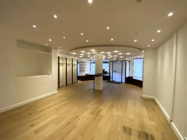 Local commercial - Centre ville de Chartres - 86m2
