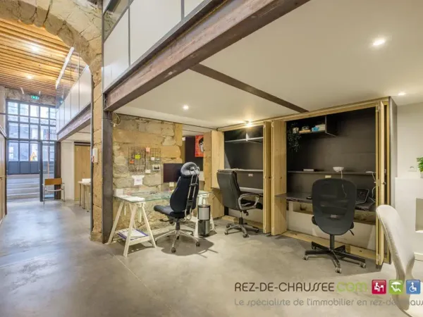 Lyon 1 - Beaux bureaux 144 m²