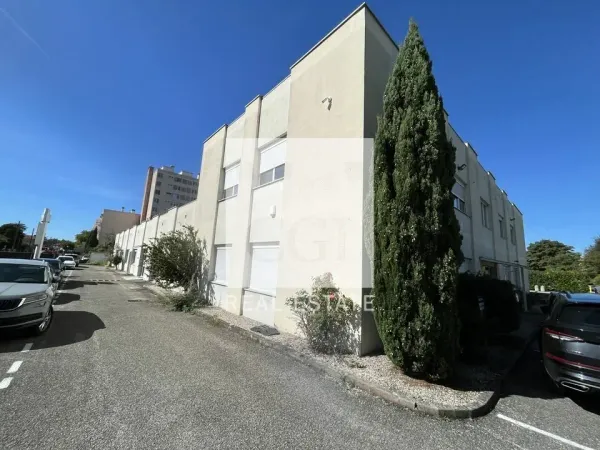 BUREAUX / LOCAL D'ACTIVITES A LOUER