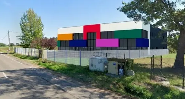 GORREVOD - BATIMENT INDUSTRIEL A LOUER - VISIBILITE ROUTE NATIONALE