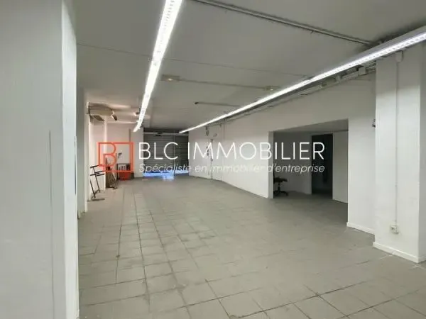 LOCAL COMMERCIAL A VENDRE