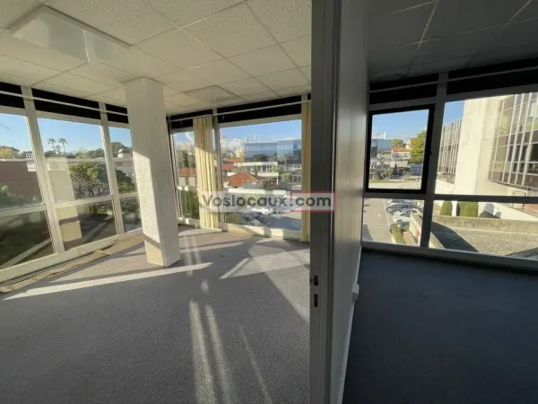 BUREAUX A LOUER