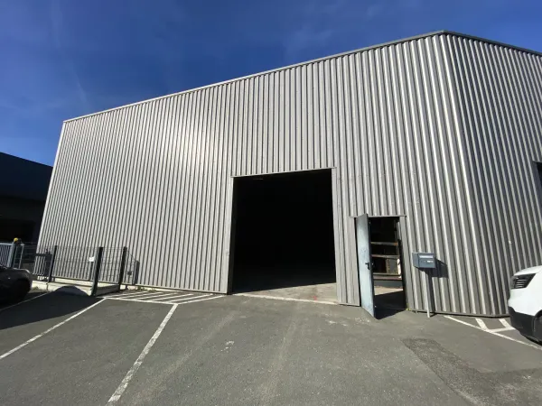 Location entrepôt Pompignac 202 m²