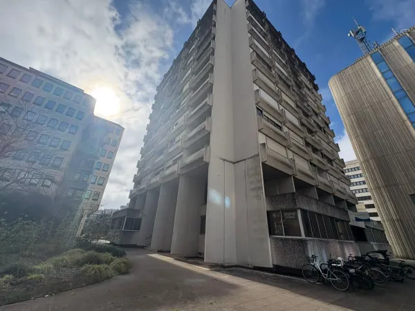Bureaux 115 m² Terrasse Front du Médoc Mériadeck