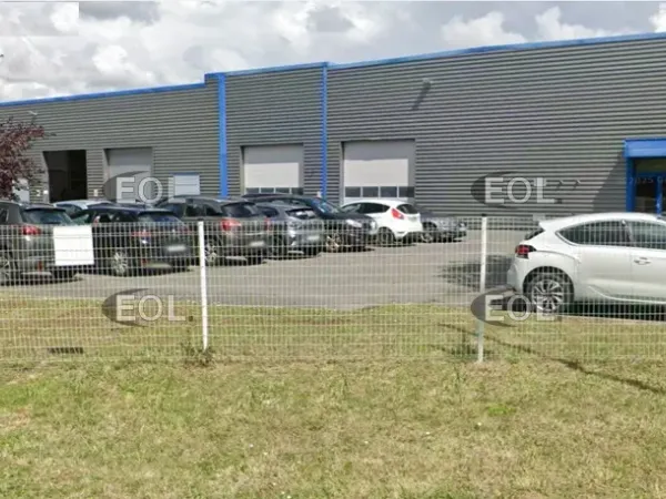 A LOUER ENTREPOT-BUREAUX
