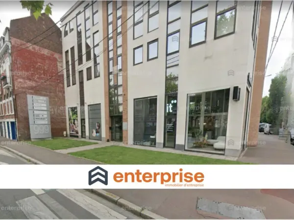 A LOUER - LOCAL COMMERCIAL - 168 M2