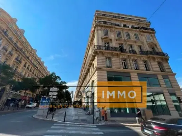 Local commercial de 566m²
