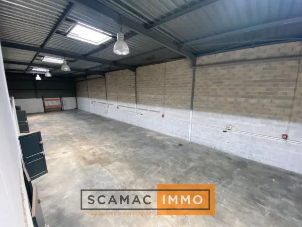 Local d'activités de 452m²