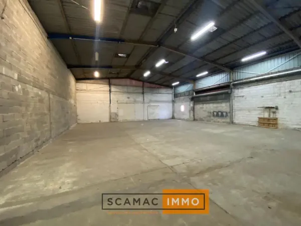 Local d'activités de 750m²