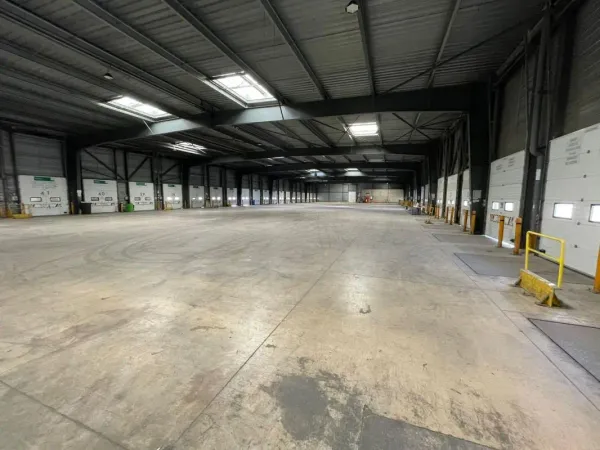 Entrepôt de 3548m²