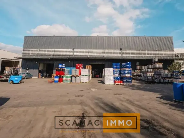 Local d'activités de 580m²