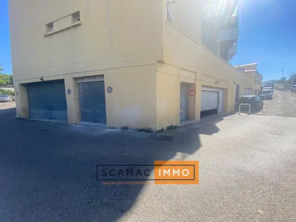 Entrepôt de 300m²