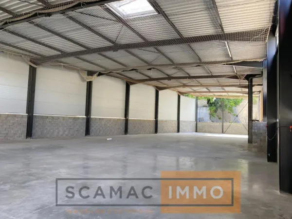 Local d'activités de 404m²