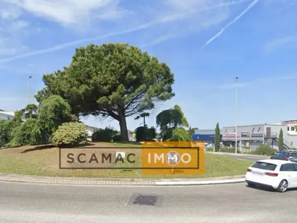 Local commercial de 200m²