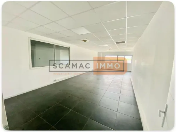 Bureau de 173m²