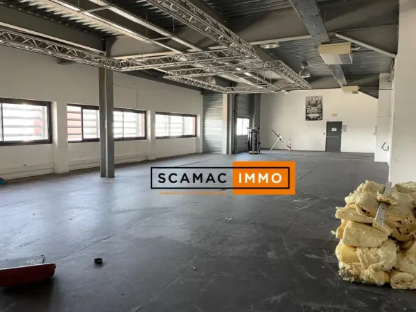 Bureau de 300m²