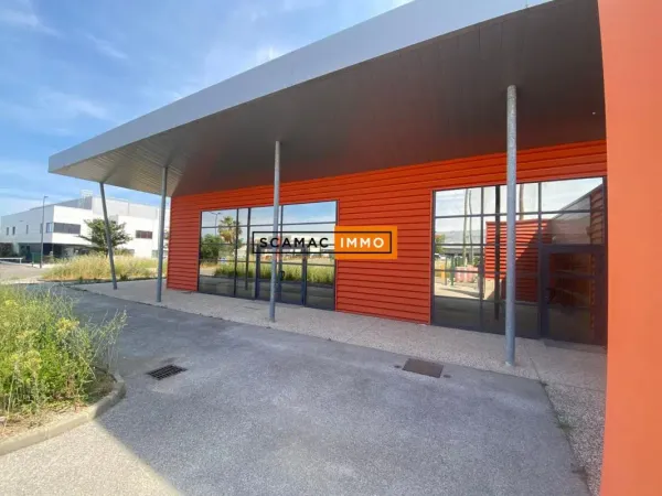 Local d'activités de 295m²