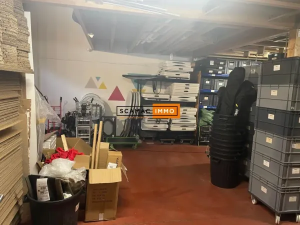 Entrepôt de 280m²