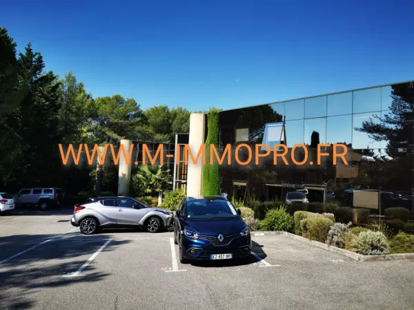Plateau de bureaux de 259m2 Zone les 3 moulins ANTIBES - SOP