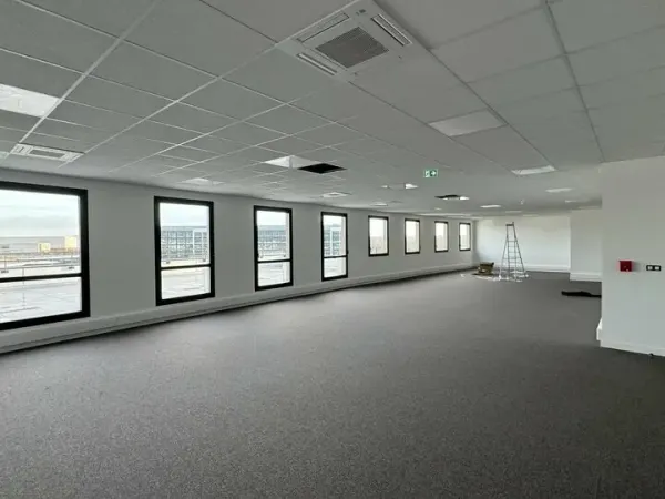 BUREAUX A VENDRE