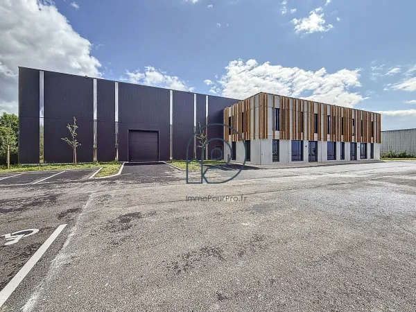 Leers 3 cellules disponibles immédiatement de 450 m2 à 1097 m2