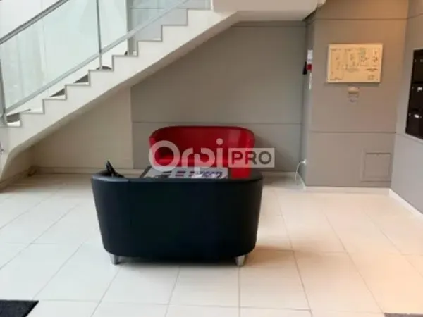 BUREAU A LOUER