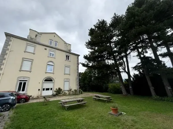 Saint Chamond - à louer bureaux 44 m2 au sein d'une maison b