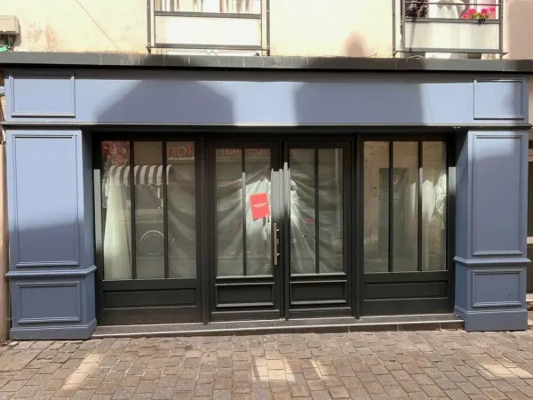 LOCAL COMMERCIAL A LOUER