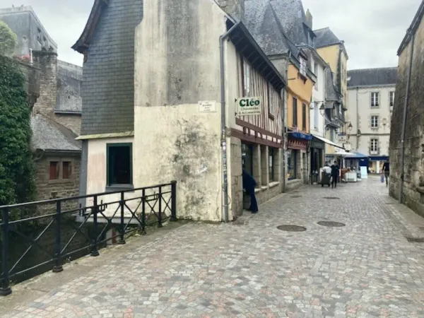 LOCAL COMMERCIAL A LOUER