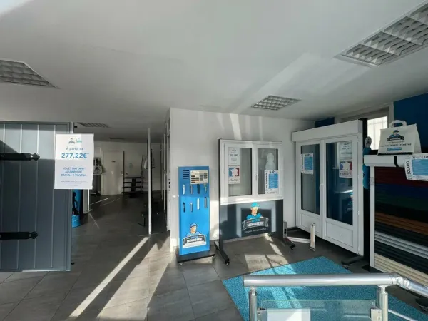 LOCAL COMMERCIAL A VENDRE