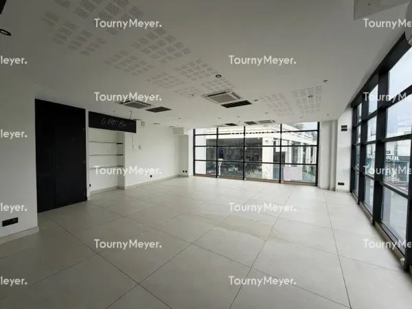 LOCAL COMMERCIAL A LOUER