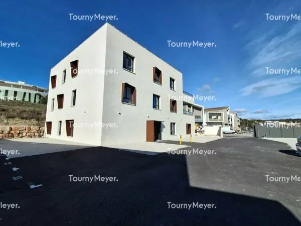 BATIMENTS MIXTES A LOUER