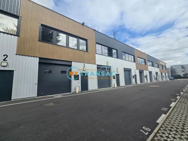 MY TRANSAC vous propose à la location plusieurs cellules d'activités à partir de 146 m² sur la commu