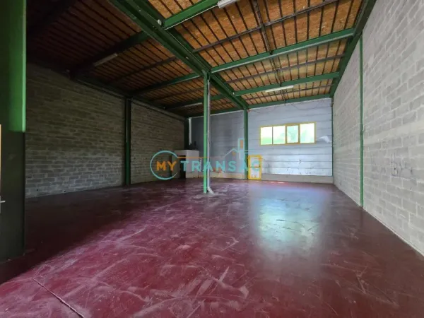 Lot 2 : A louer 240m² de locaux d'activité et de bureaux sur la commune de Courtry