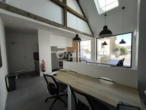 BUREAU A LOUER