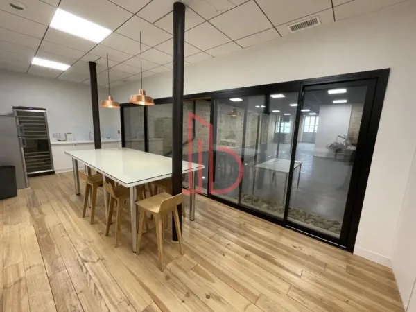 A vendre Bureaux 250m2 Bordeaux Chartrons