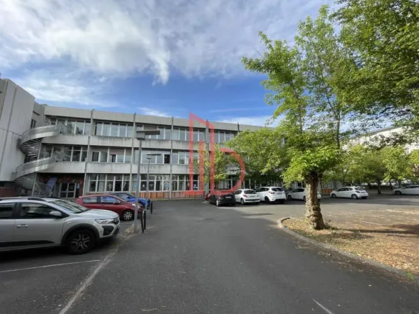 A louer Bureaux 660m2 Bordeaux Meriadeck