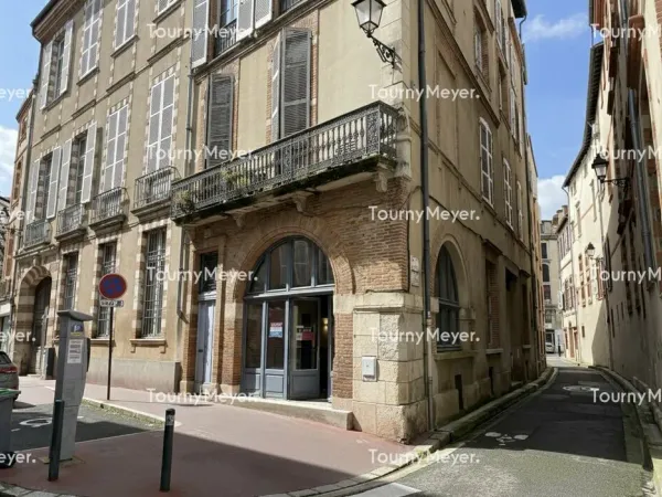 BUREAUX / LOCAL COMMERCIAL A VENDRE OU A LOUER