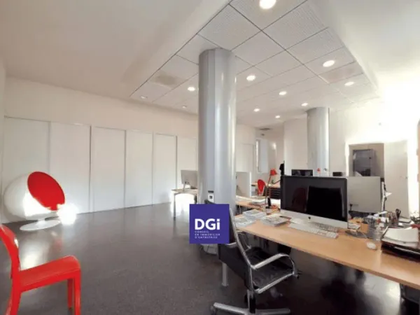 Bureau à vendre Nîmes centre ville 216m2 proximité Arènes de Nîmes