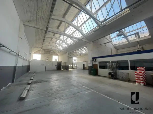 Local d'activités 600m2
