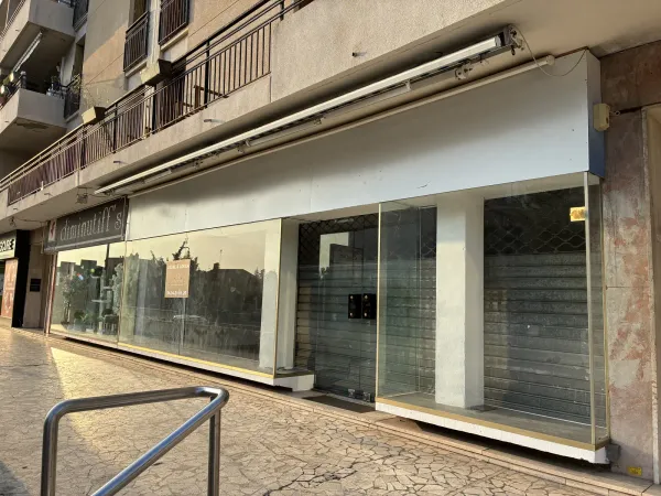 LOCAL COMMERCIAL A LOUER - 80 M2