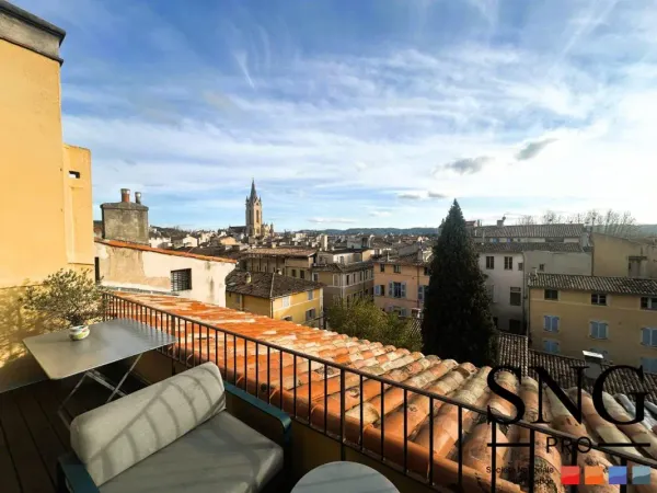 BUREAUX DE PRESTIGE COURS MIRABEAU